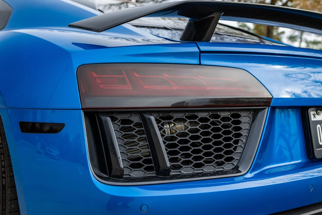 2017 Audi 4S R8 - Image 24 of 31