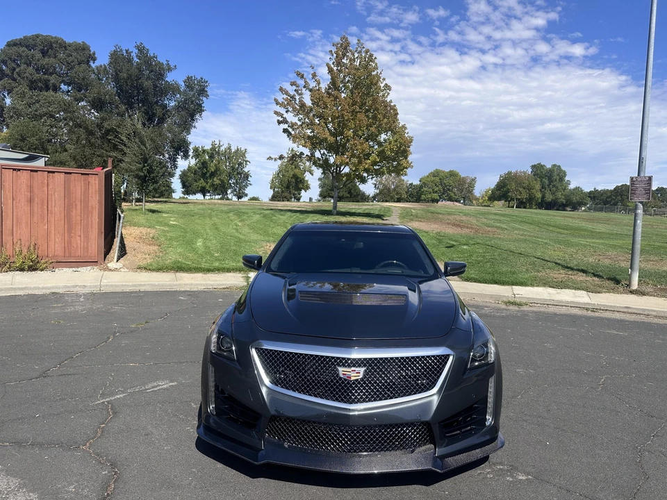 2017 Cadillac CTS-V 3rd Gen - Image 9 of 31