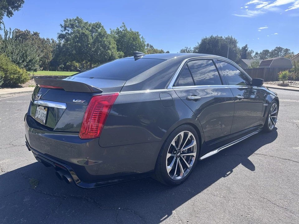 2017 Cadillac CTS-V 3rd Gen - Image 6 of 31