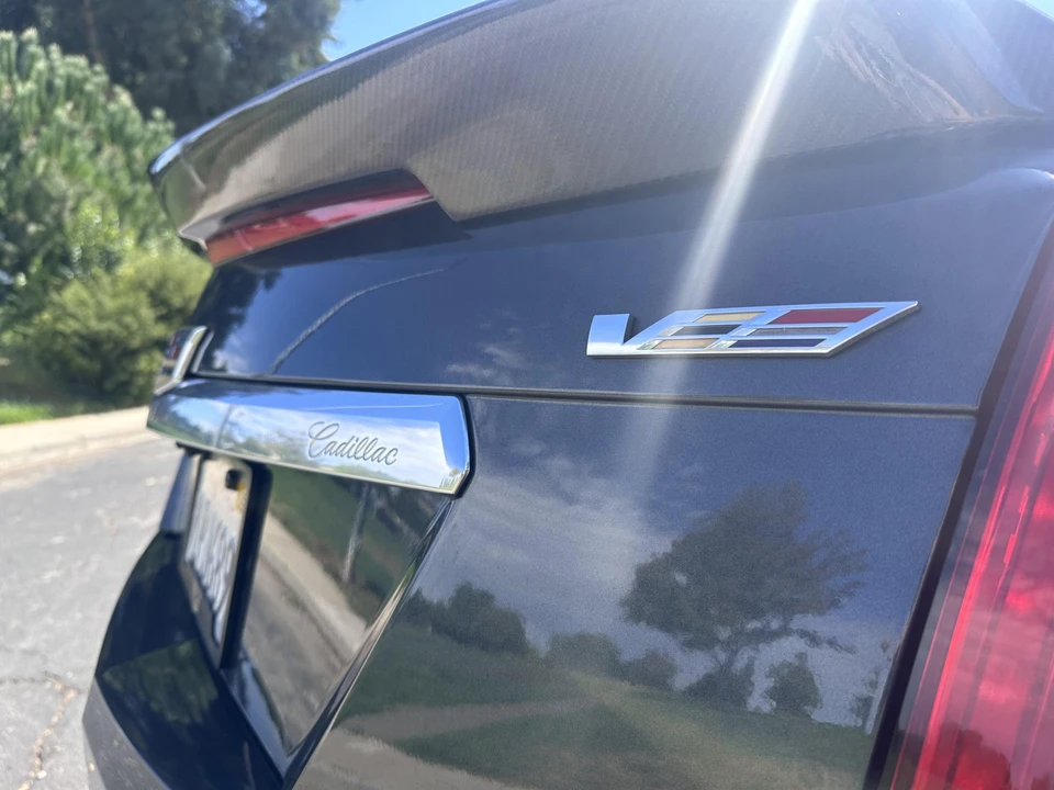 2017 Cadillac CTS-V 3rd Gen - Image 15 of 31