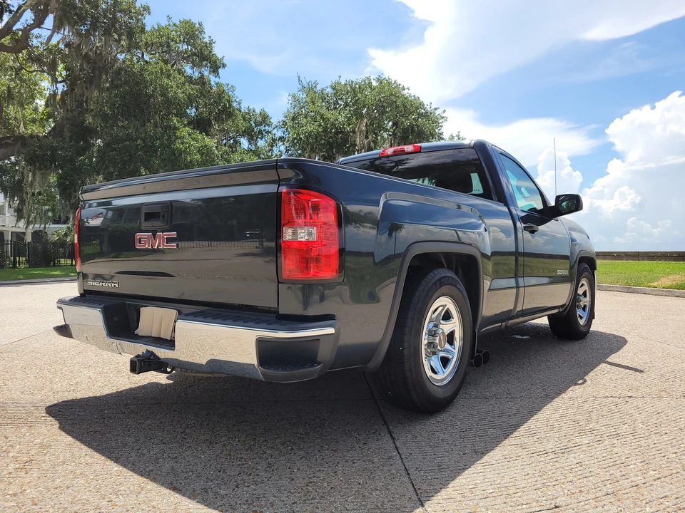 2017 GMC Sierra 4th Gen - Image 10 of 31