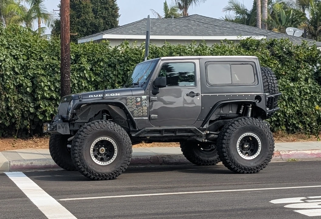 2018 Jeep JK Wrangler - Image 2 of 31