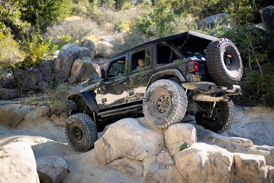 2018 Jeep JL Wrangler - Image 7 of 31