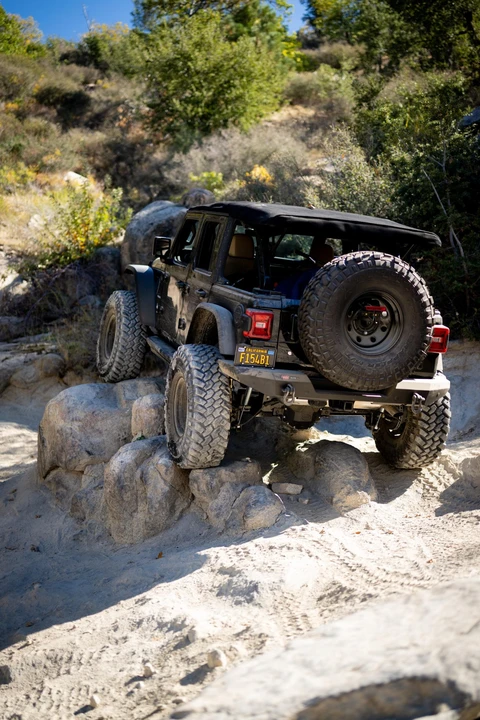 2018 Jeep JL Wrangler - Image 8 of 31