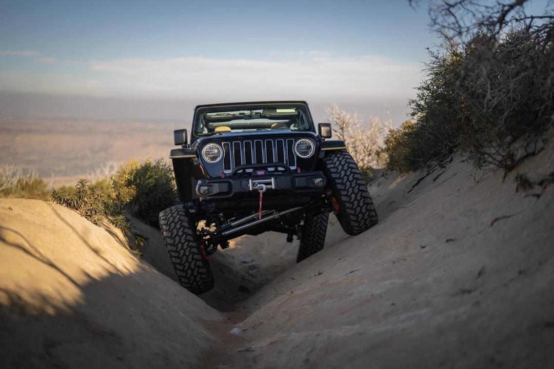 2018 Jeep JL Wrangler - Image 9 of 31