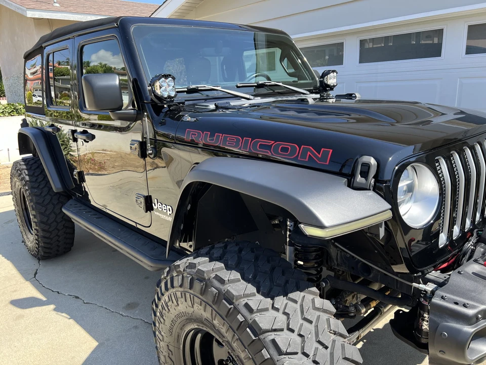 2018 Jeep JL Wrangler - Image 23 of 31
