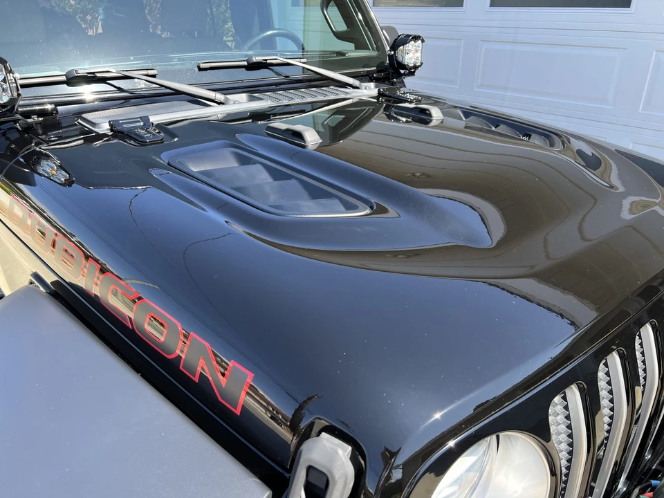 2018 Jeep JL Wrangler - Image 28 of 31