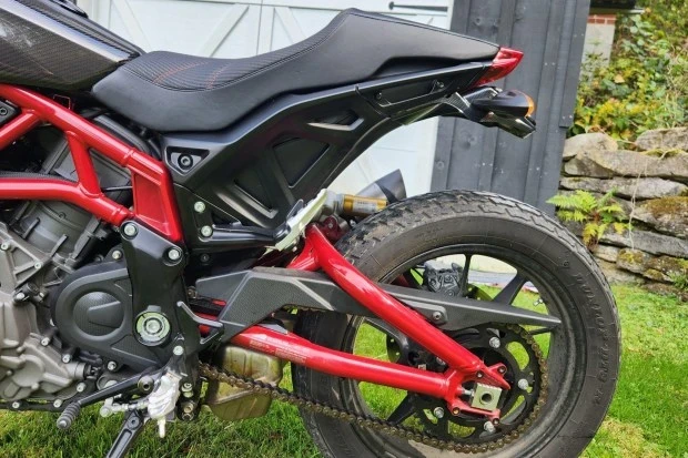 2019 Indian - Image 6 of 8