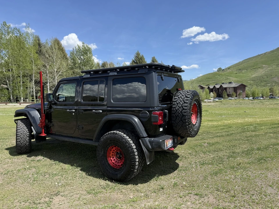 2019 Jeep JL Wrangler - Image 6 of 31