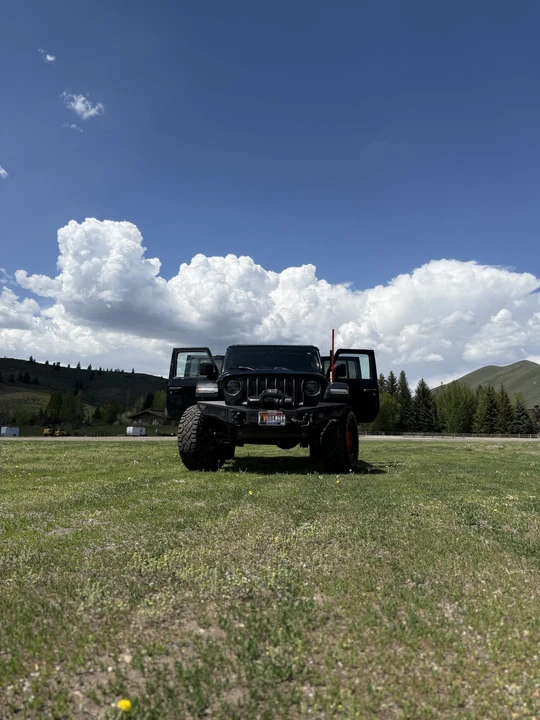 2019 Jeep JL Wrangler - Image 24 of 31