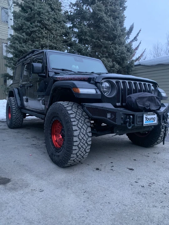 2019 Jeep JL Wrangler - Image 15 of 31