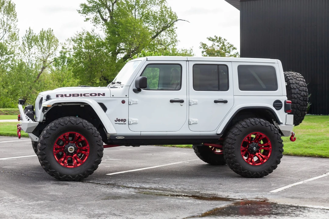 2019 Jeep JL Wrangler - Image 11 of 31