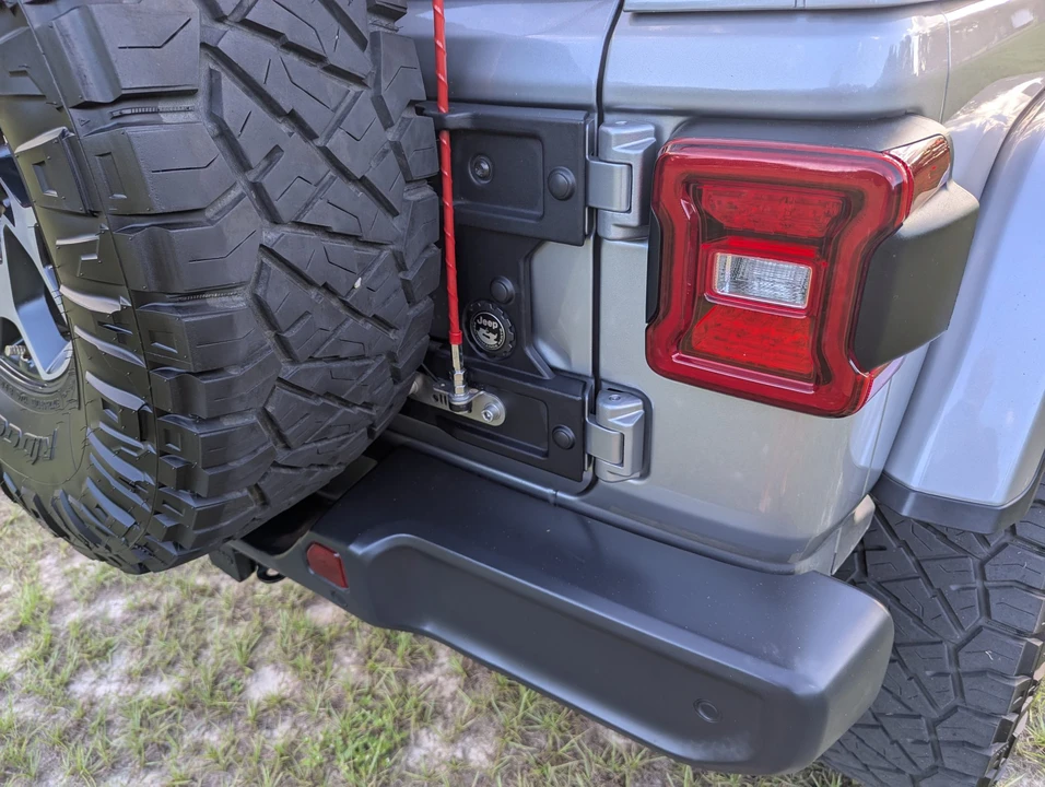 2019 Jeep JL Wrangler - Image 26 of 31