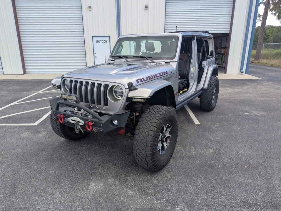 2019 Jeep JL Wrangler - Image 10 of 31