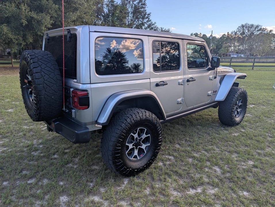 2019 Jeep JL Wrangler - Image 6 of 31