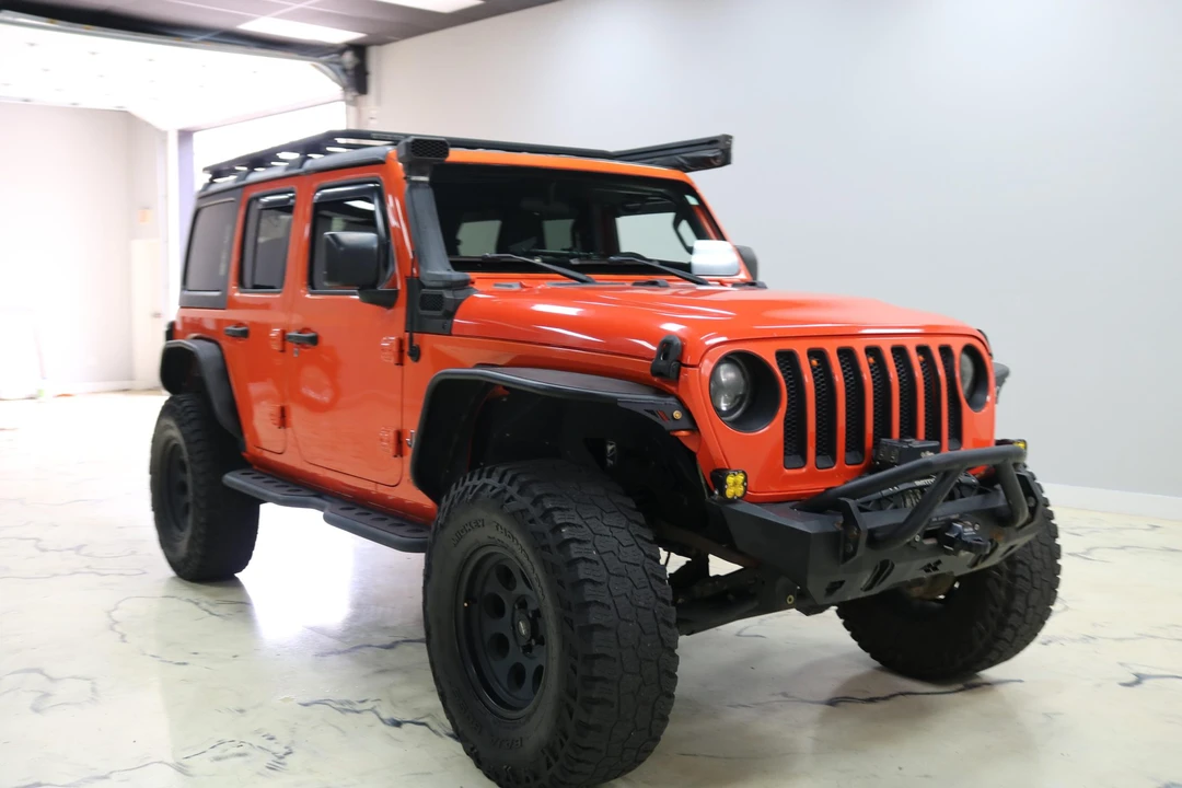 2019 Jeep JL Wrangler - Image 7 of 31