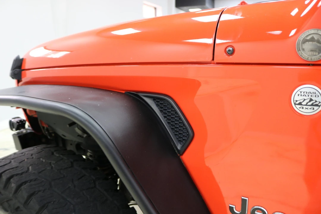 2019 Jeep JL Wrangler - Image 29 of 31