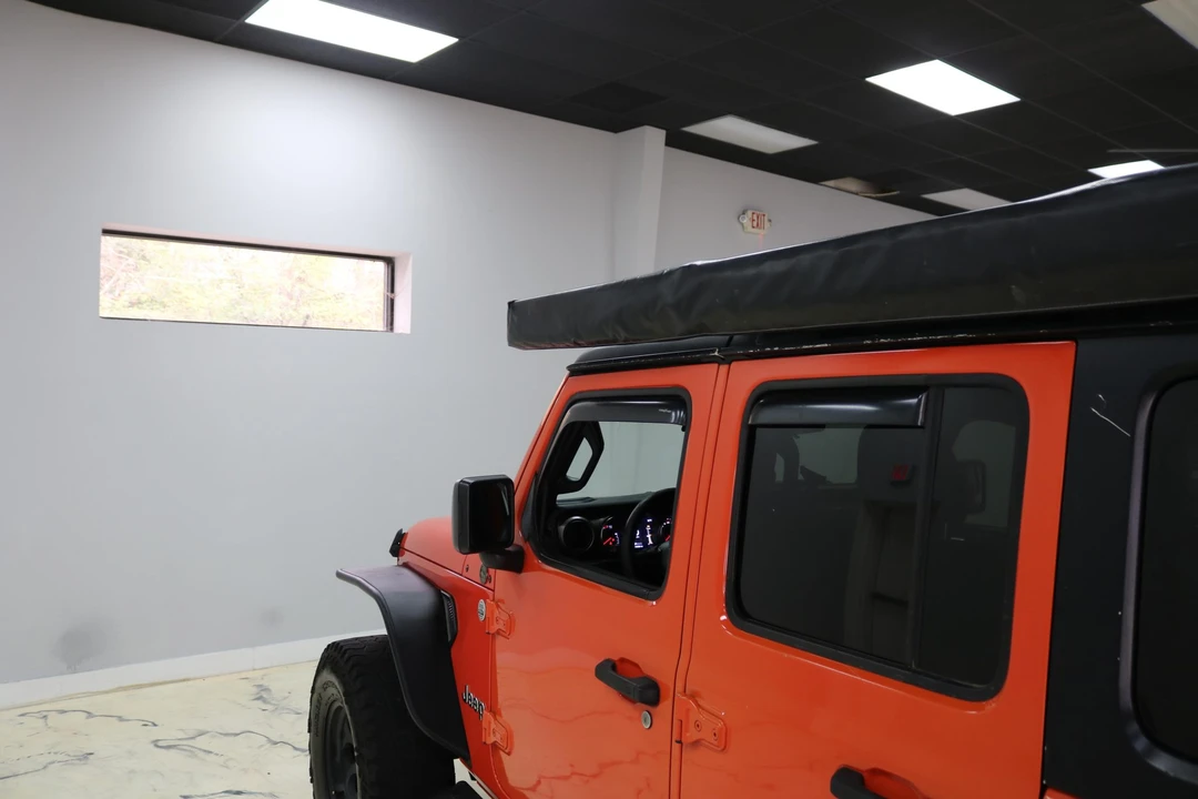 2019 Jeep JL Wrangler - Image 25 of 31