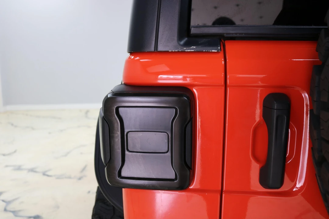 2019 Jeep JL Wrangler - Image 21 of 31