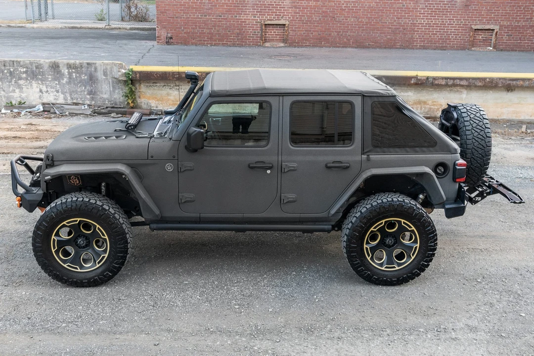 2019 Jeep JL Wrangler - Image 2 of 31