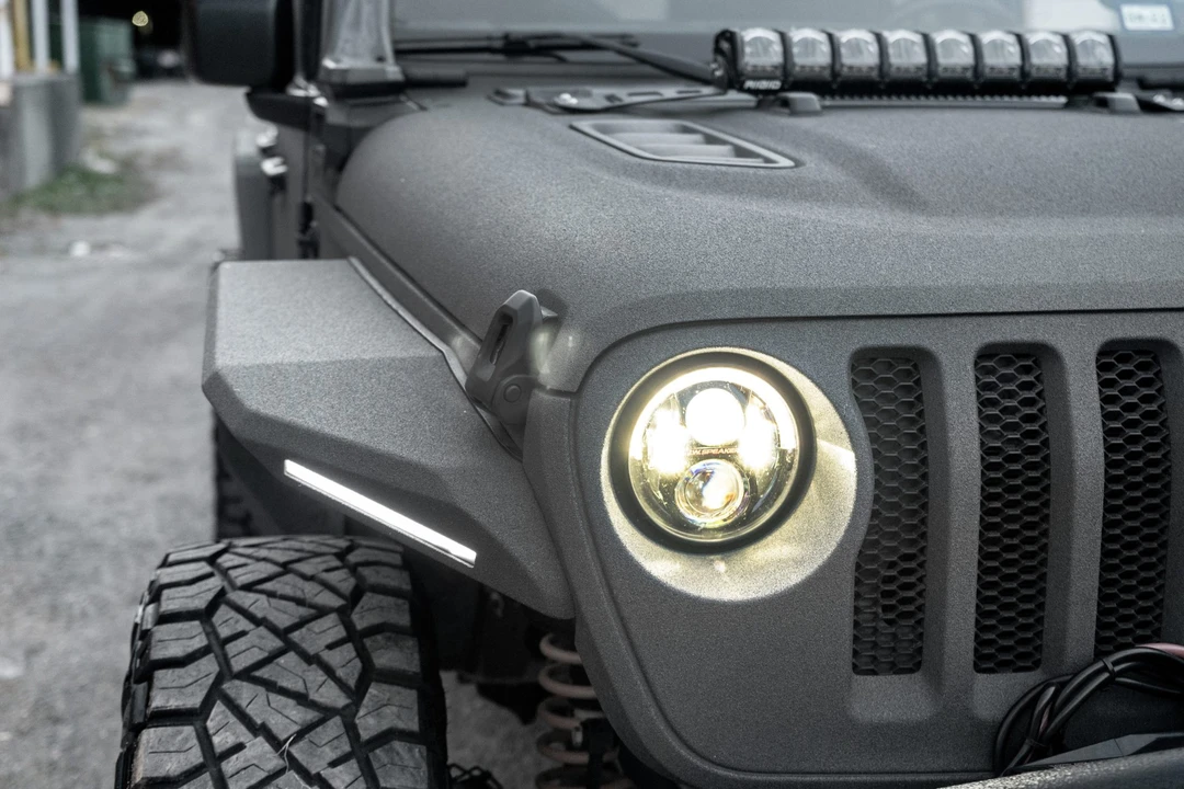 2019 Jeep JL Wrangler - Image 17 of 31