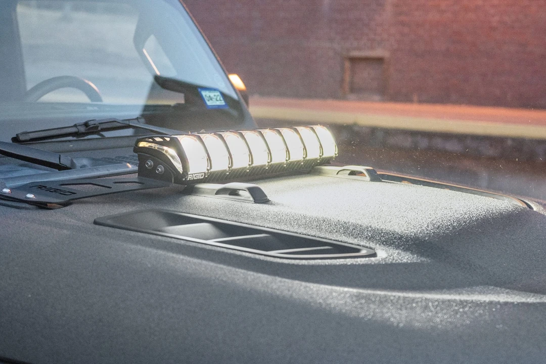 2019 Jeep JL Wrangler - Image 14 of 31
