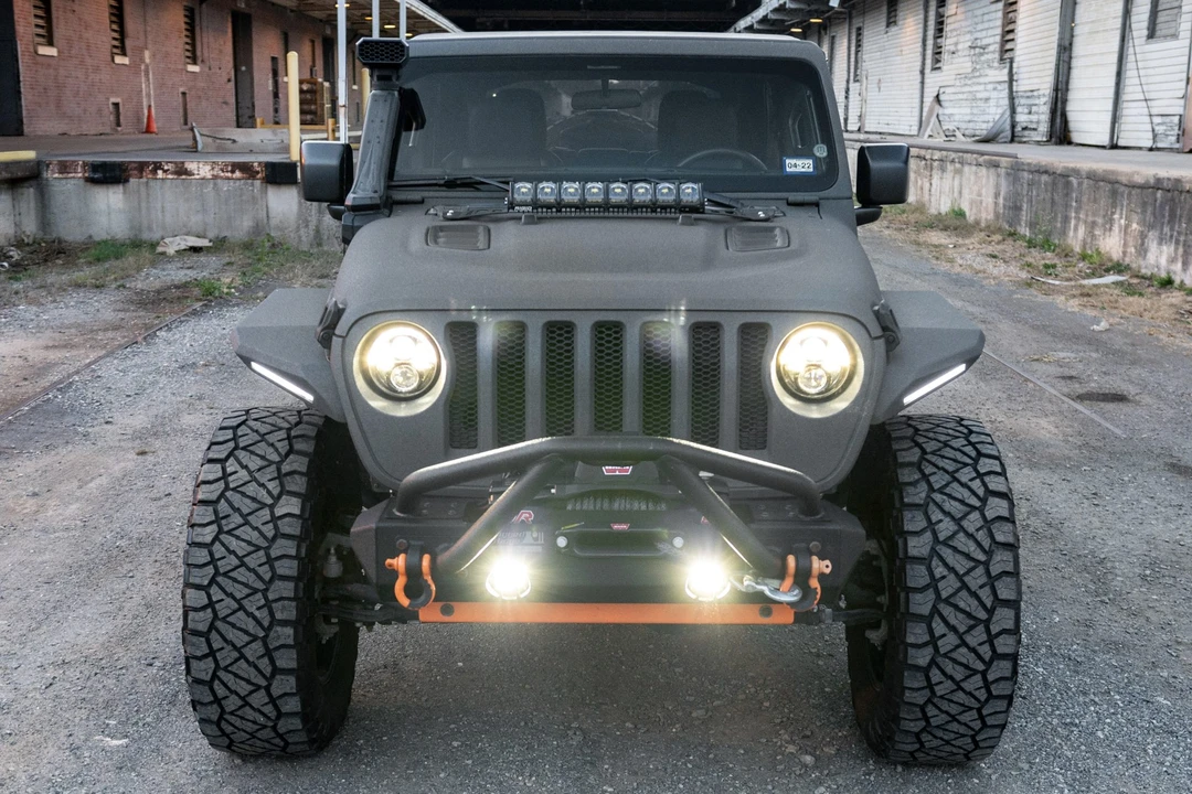 2019 Jeep JL Wrangler - Image 11 of 31