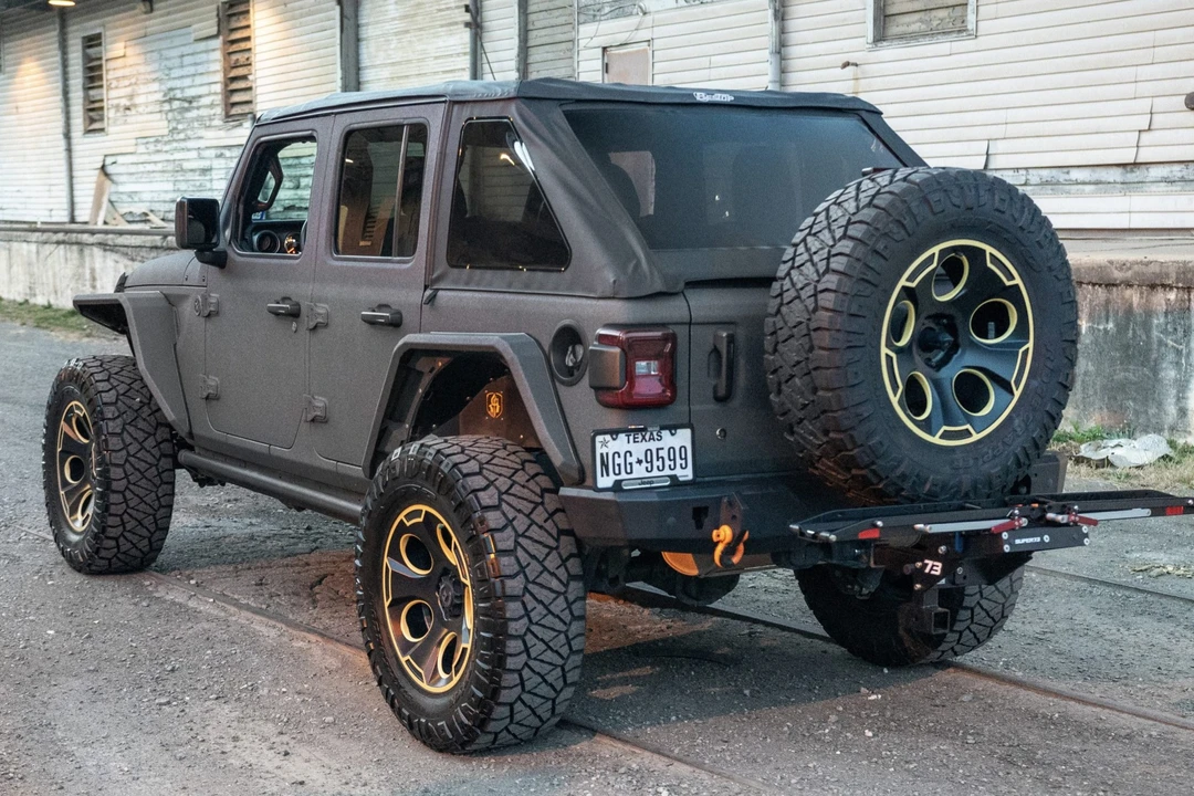 2019 Jeep JL Wrangler - Image 3 of 31