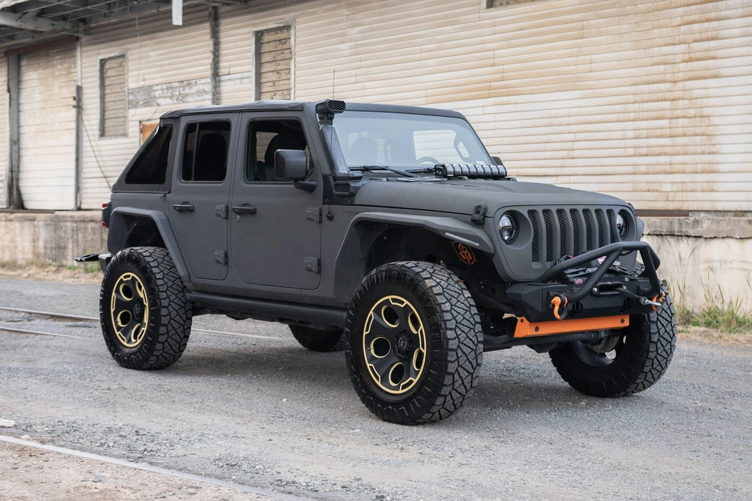 2019 Jeep JL Wrangler - Image 9 of 31