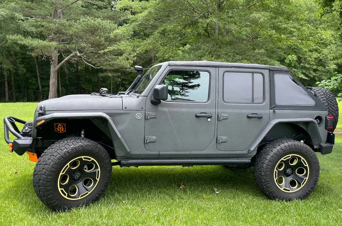 2019 Jeep JL Wrangler - Image 3 of 31