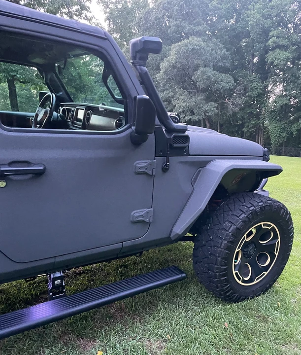 2019 Jeep JL Wrangler - Image 23 of 31