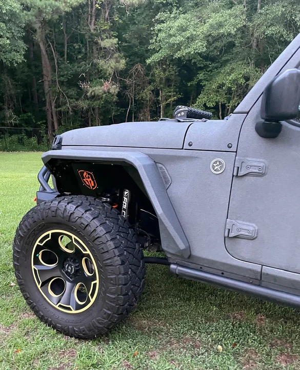 2019 Jeep JL Wrangler - Image 15 of 31
