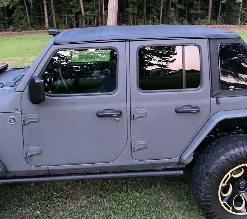 2019 Jeep JL Wrangler - Image 11 of 31