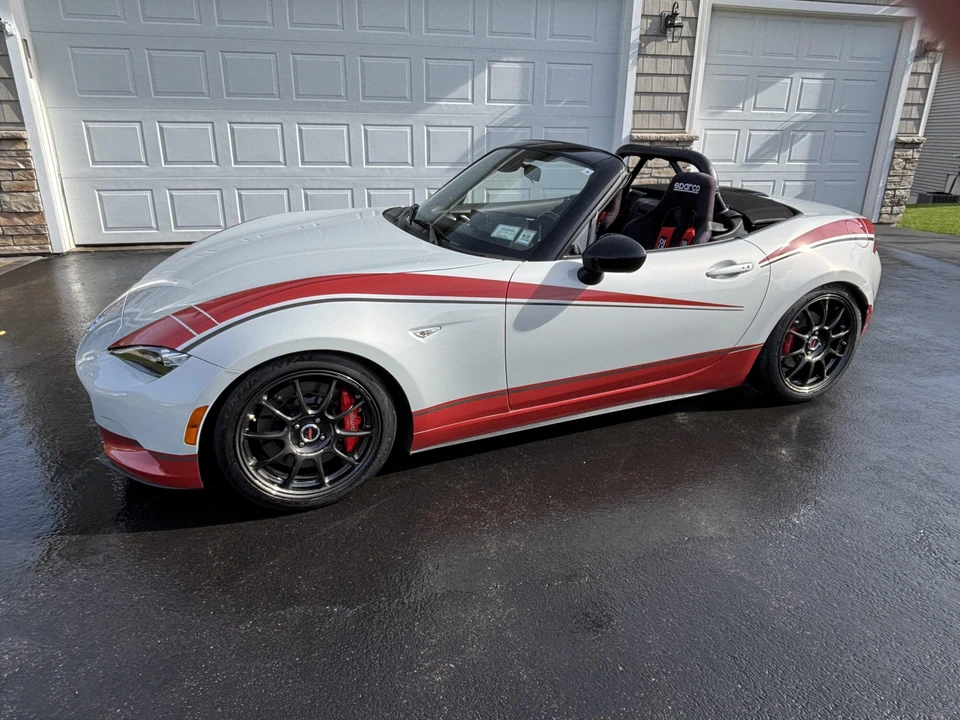 2019 Mazda ND MX-5 Miata - Image 8 of 31