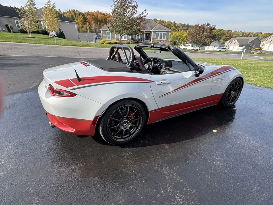 2019 Mazda ND MX-5 Miata - Image 14 of 31