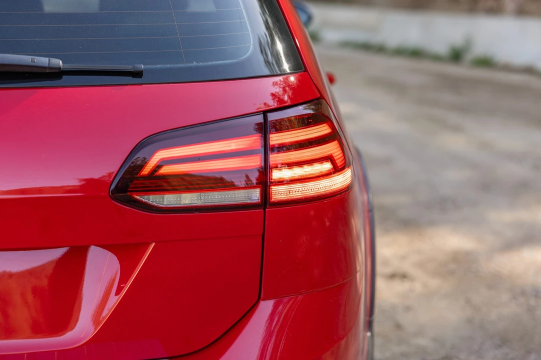 2019 Volkswagen Golf Mk7 - Image 17 of 31
