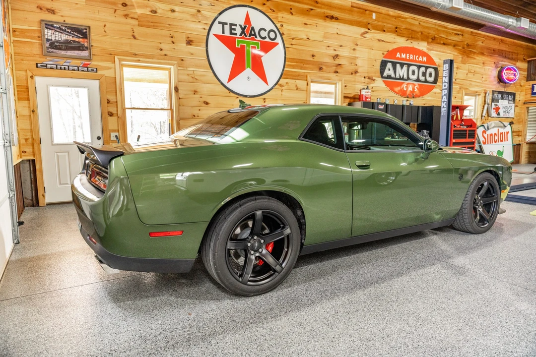 2020 Dodge Challenger SRT Hellcat 3rd Gen - Image 18 of 31