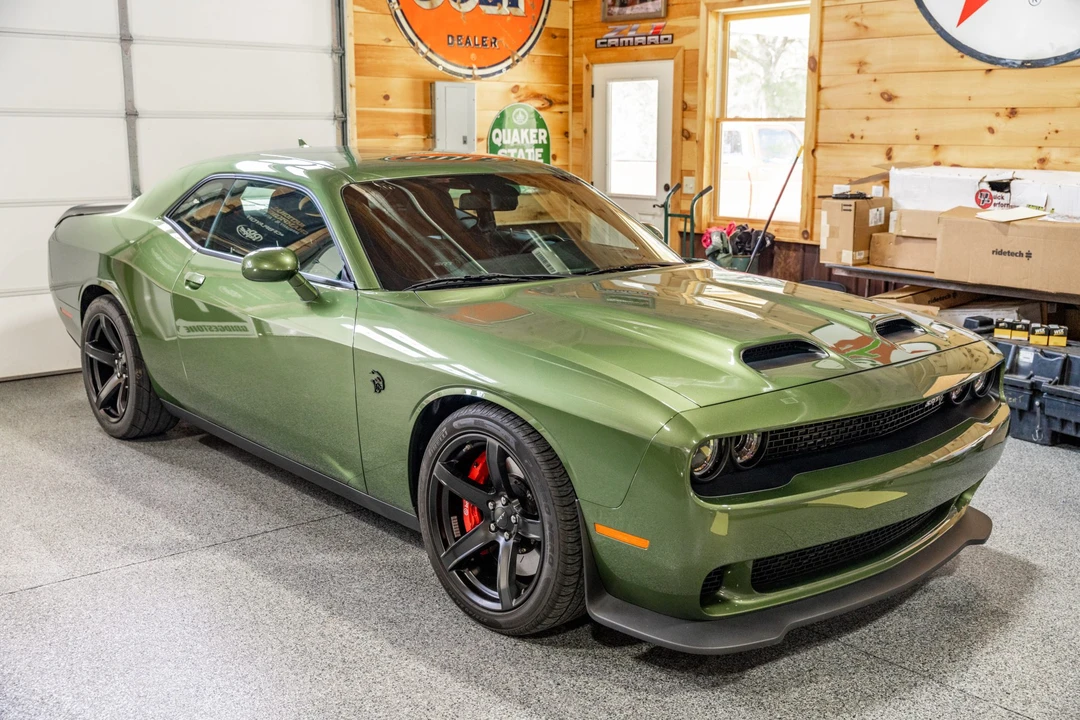 2020 Dodge Challenger SRT Hellcat 3rd Gen - Image 19 of 31