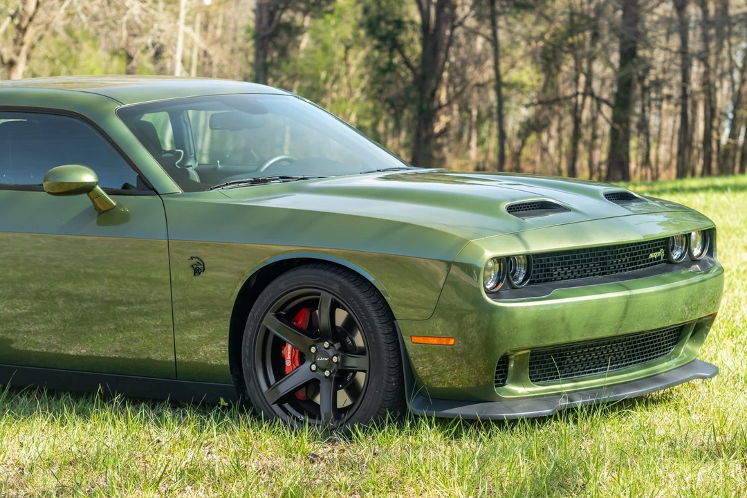 2020 Dodge Challenger SRT Hellcat 3rd Gen - Image 26 of 31