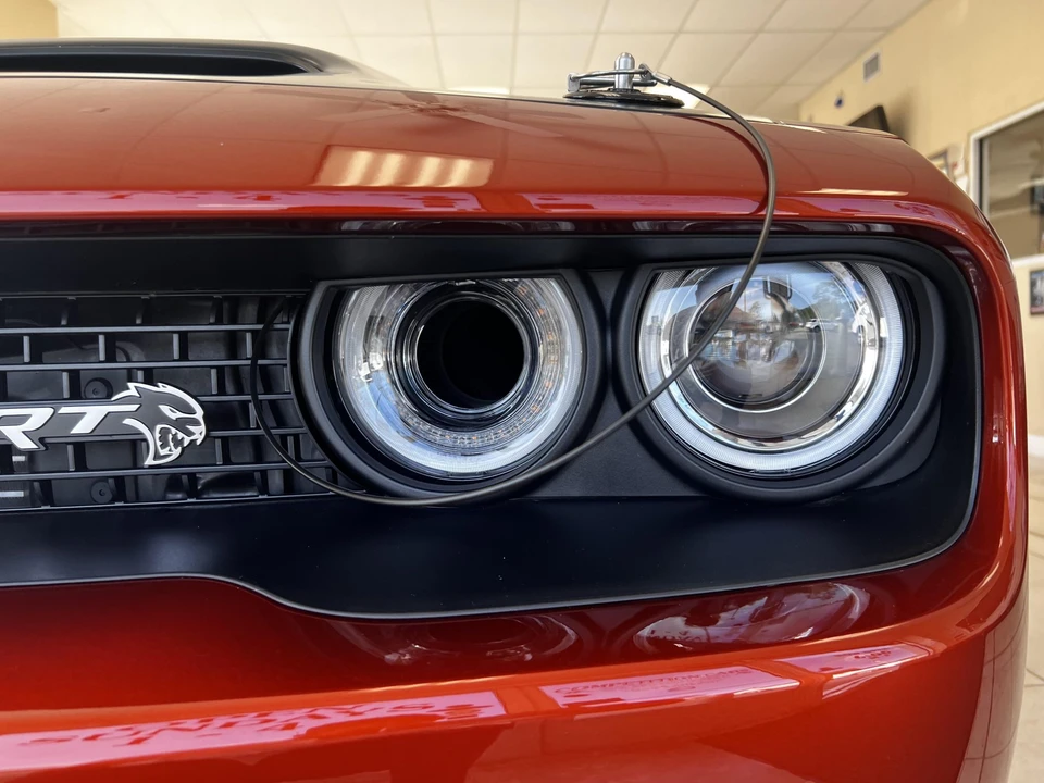 2020 Dodge Challenger SRT Hellcat 3rd Gen - Image 16 of 31