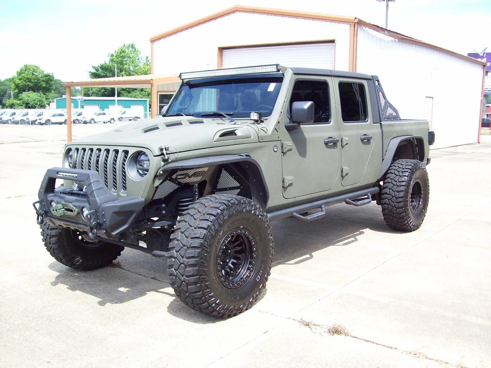 2020 Jeep JT Gladiator - Image 2 of 31
