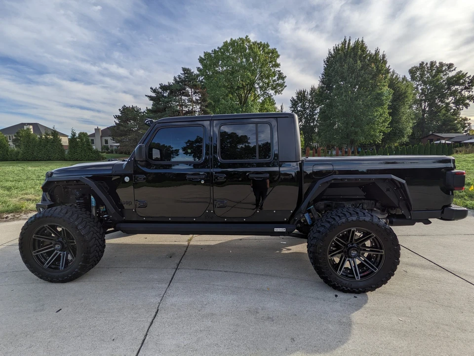 2020 Jeep JT Gladiator - Image 14 of 31