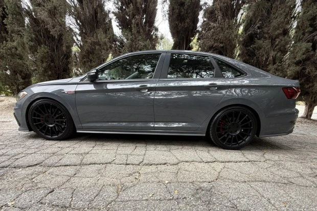2020 Volkswagen A7 Jetta - Image 3 of 8
