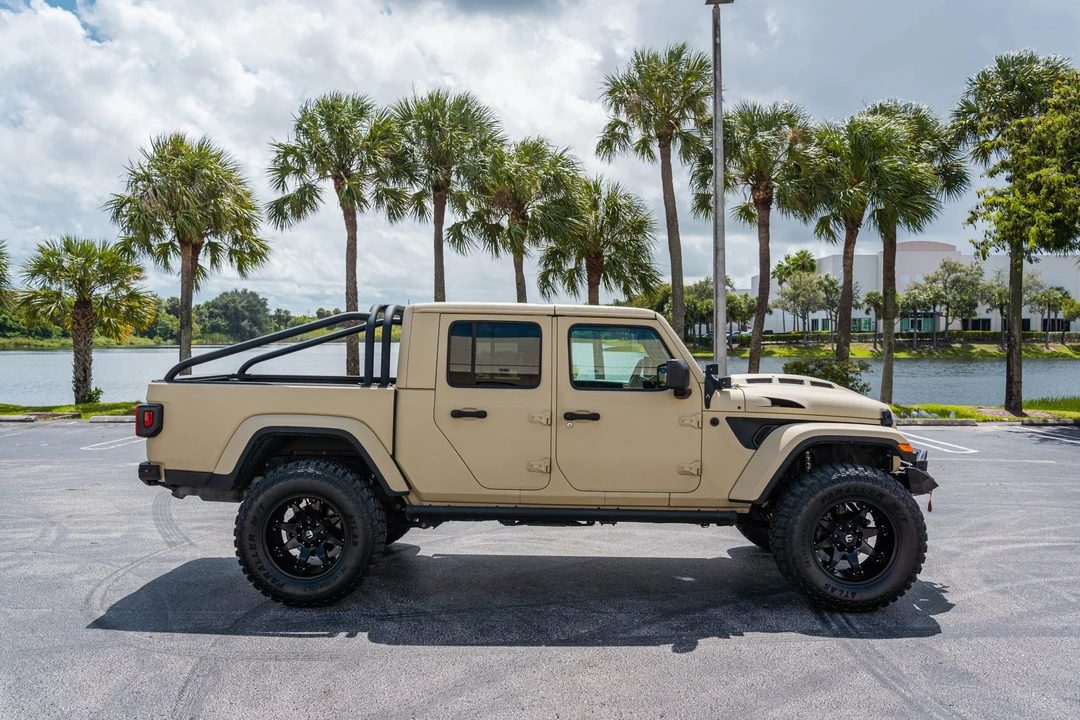 2021 Jeep JT Gladiator - Image 23 of 31