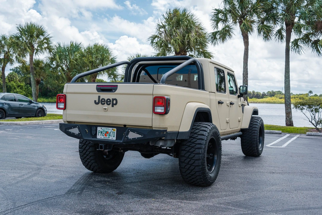 2021 Jeep JT Gladiator - Image 18 of 31