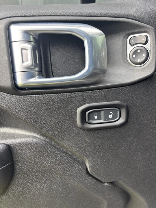 2021 Jeep JT Gladiator - Image 30 of 31
