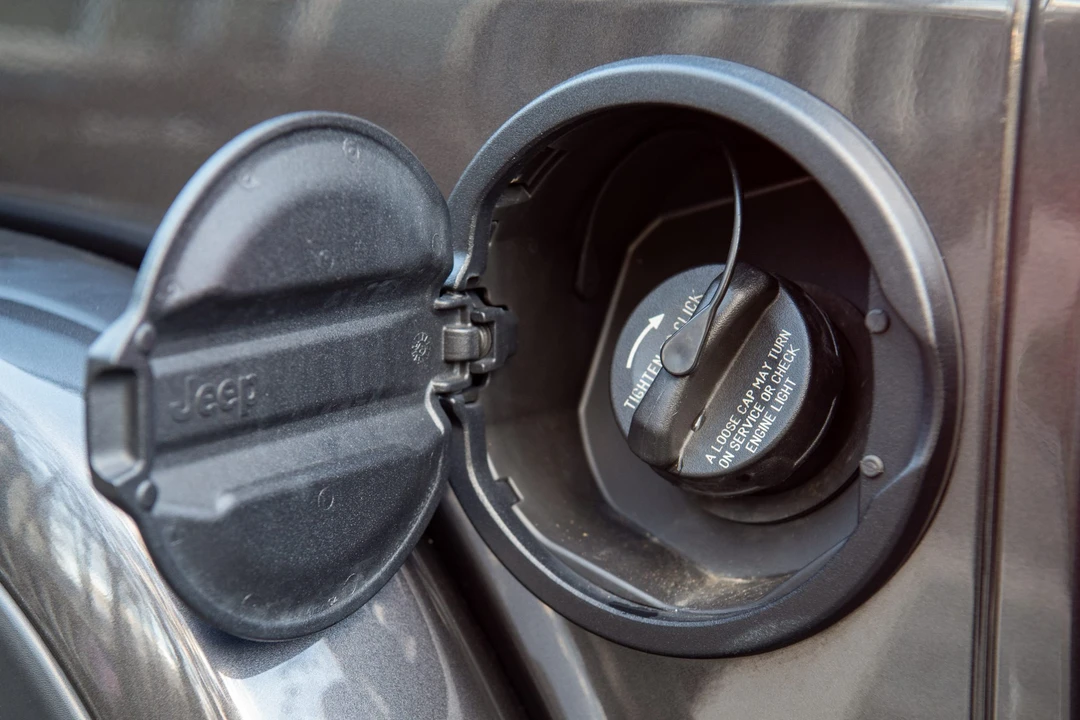 2021 Jeep JL Wrangler - Image 15 of 31