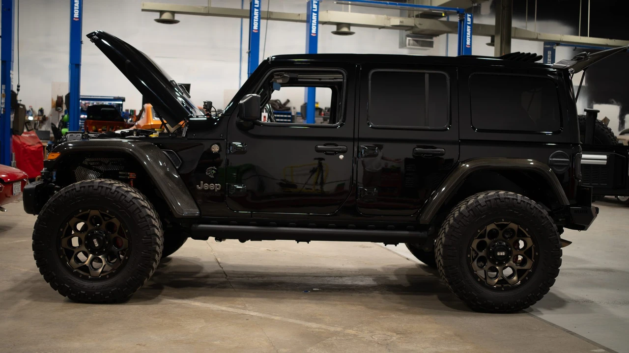 2021 Jeep JL Wrangler - Image 19 of 31