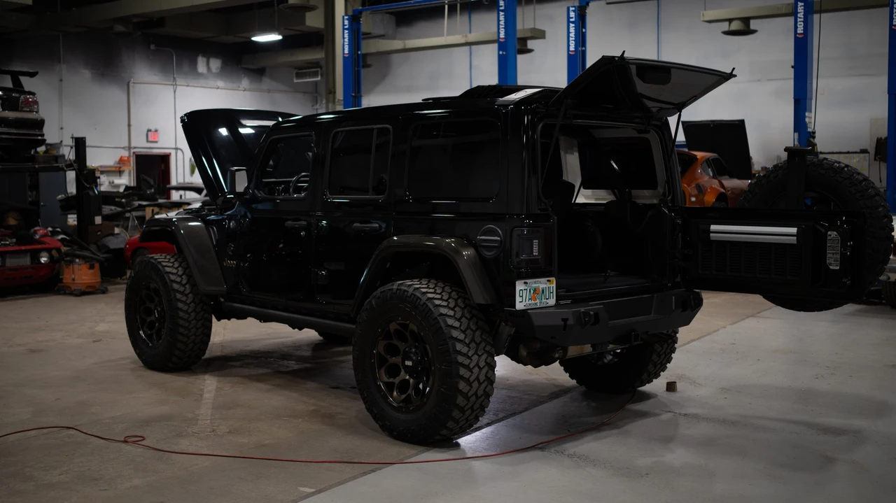 2021 Jeep JL Wrangler - Image 20 of 31