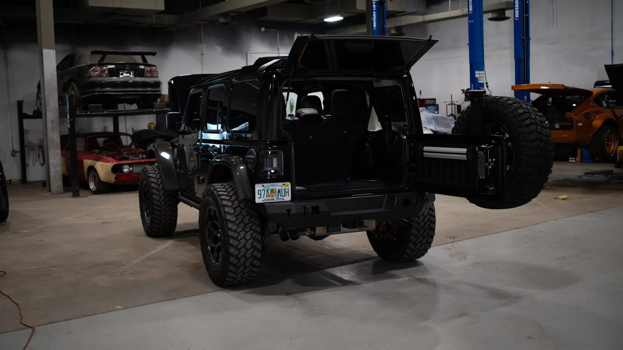 2021 Jeep JL Wrangler - Image 22 of 31